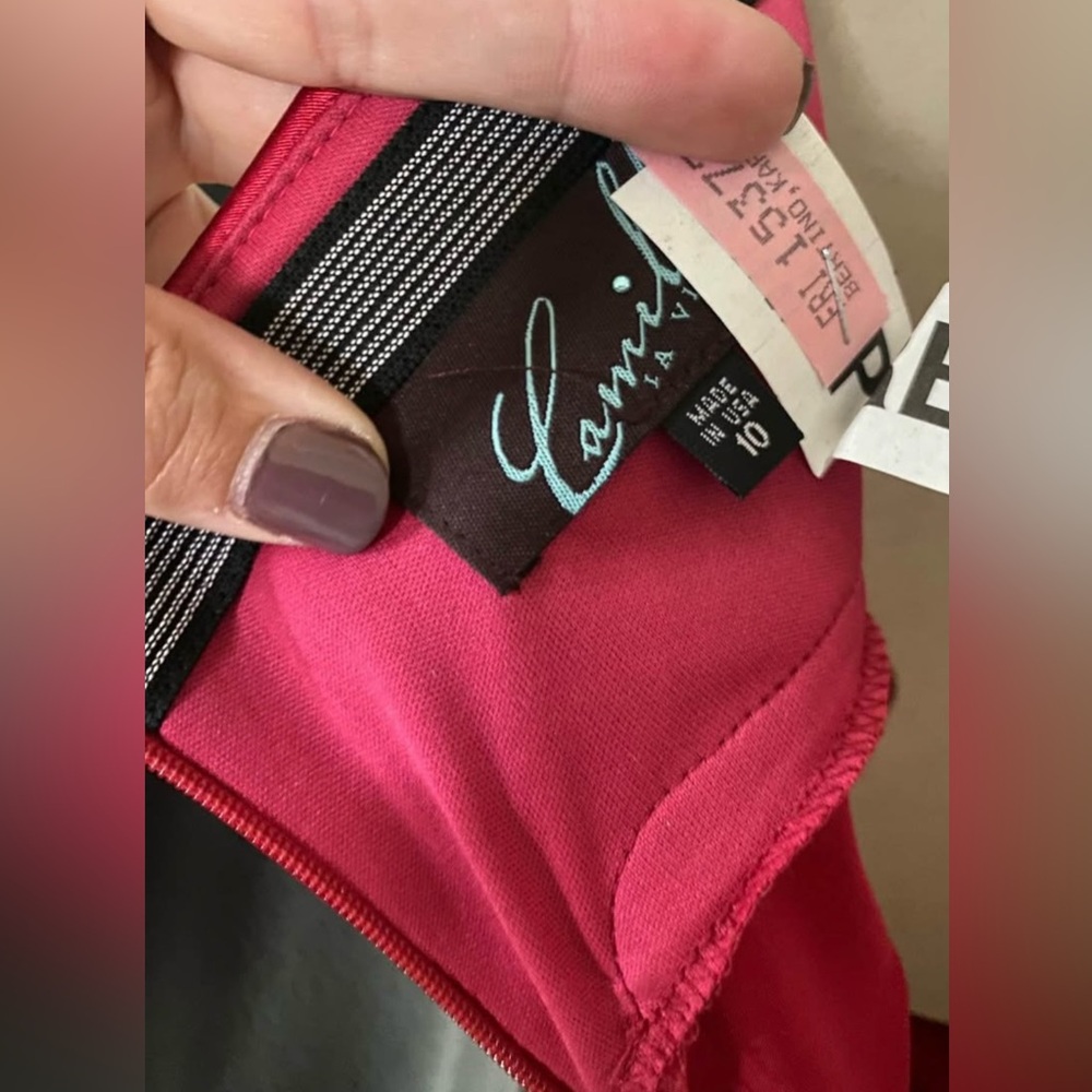 Camille La Vie Red Strapless Mermaid Gown Size 10 Formal Dress - Picture 6 of 7